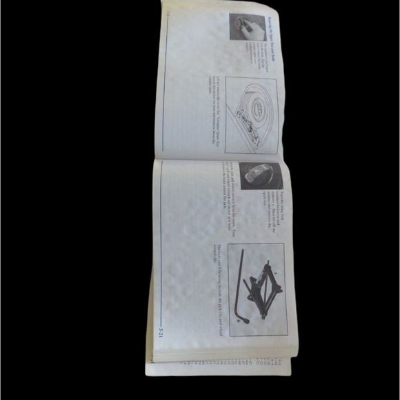 2000 Chevy Cavalier Drivers Manual Book Chevrolet - Picture 3 of 5